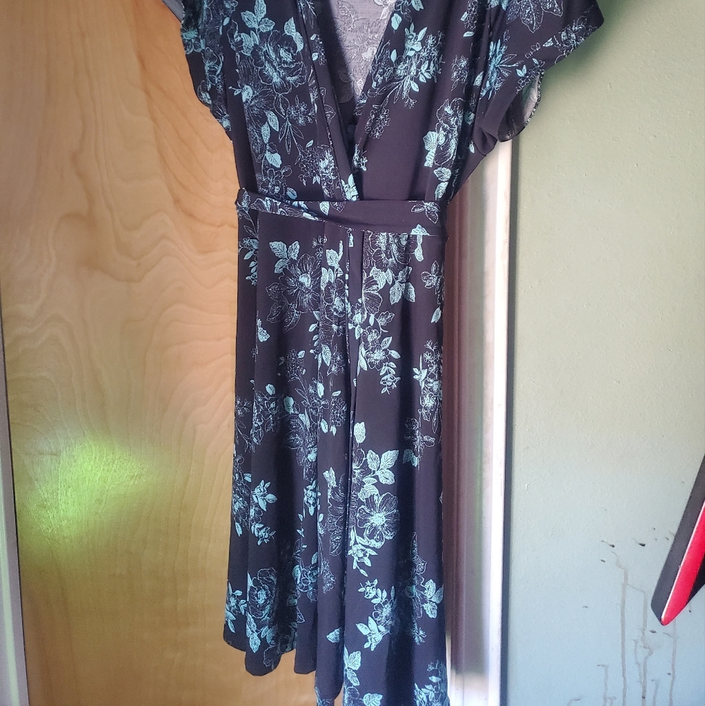 Torrid size 3 navy blue and light green dress.